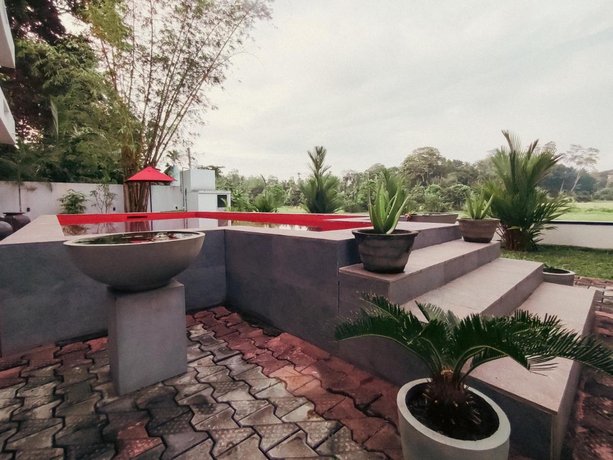 Villa Red Pool Hikkaduwa Esterno foto