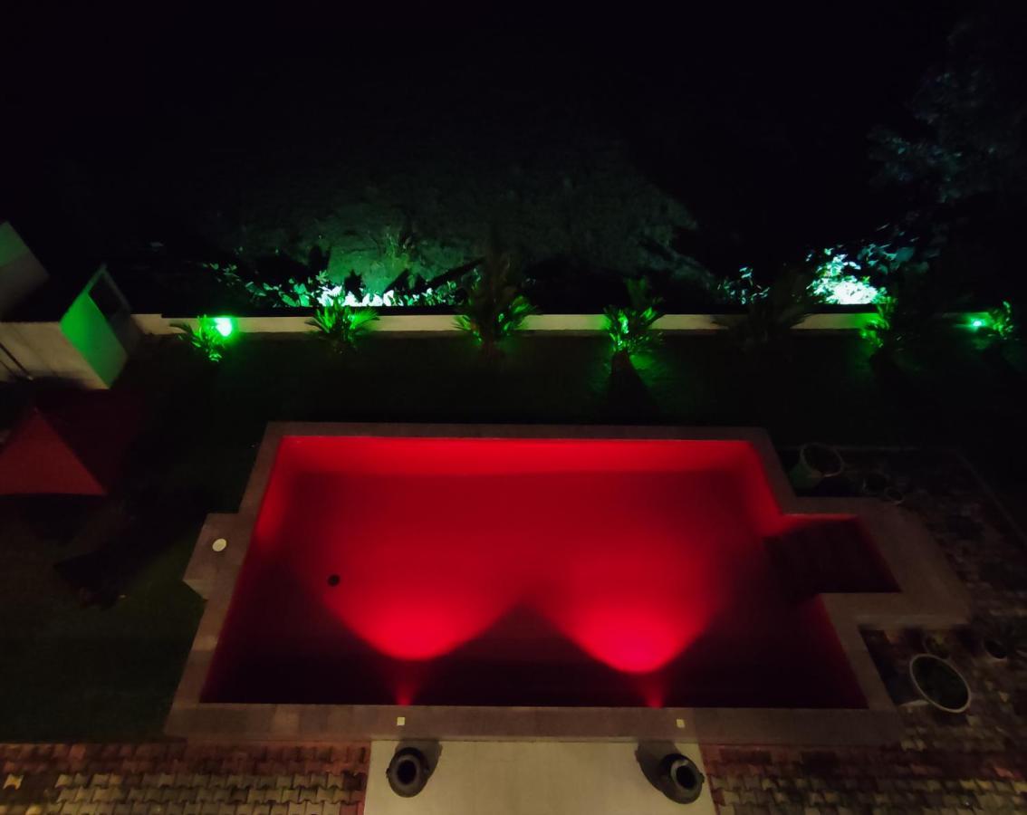 Villa Red Pool Hikkaduwa Esterno foto