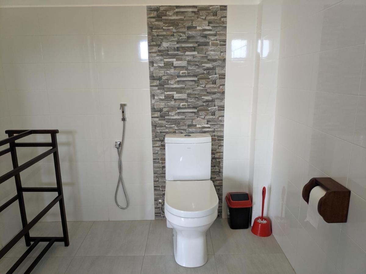 Villa Red Pool Hikkaduwa Esterno foto