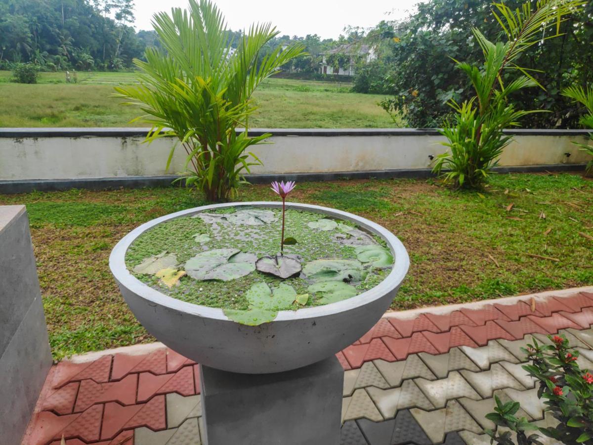 Villa Red Pool Hikkaduwa Esterno foto