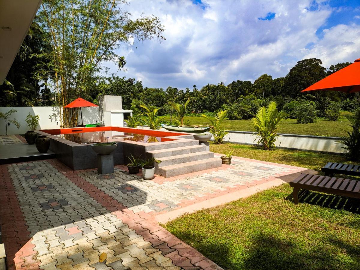 Villa Red Pool Hikkaduwa Esterno foto