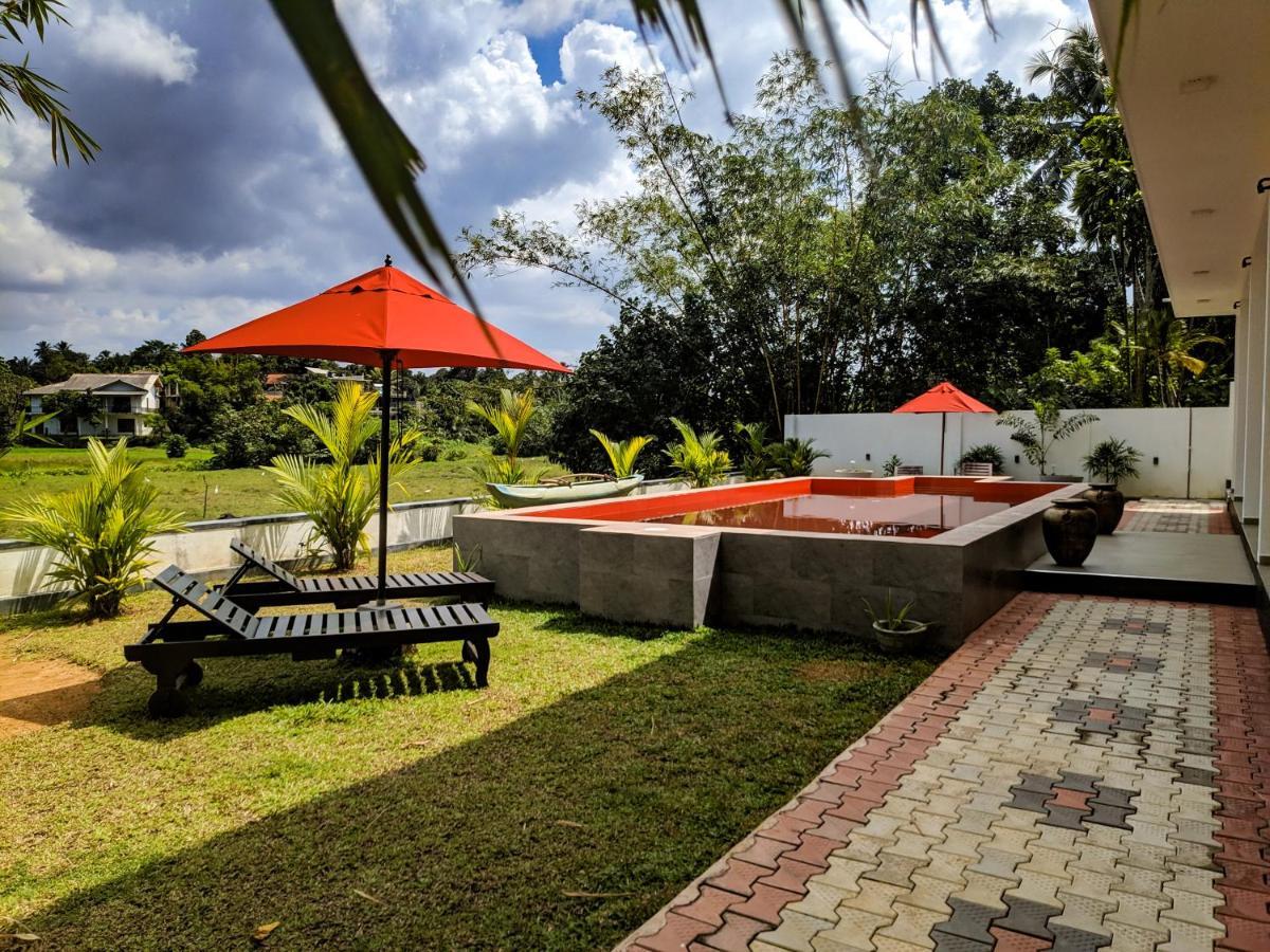 Villa Red Pool Hikkaduwa Esterno foto
